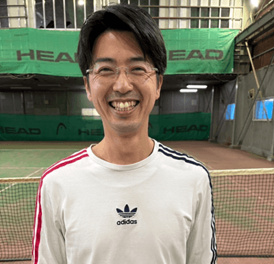 テニスコーチ 小松田啓介